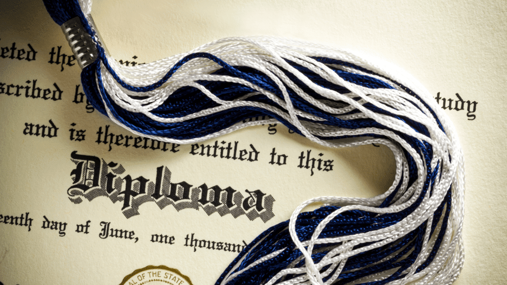 Why a Custom Diploma is More Authentic | Validgrad